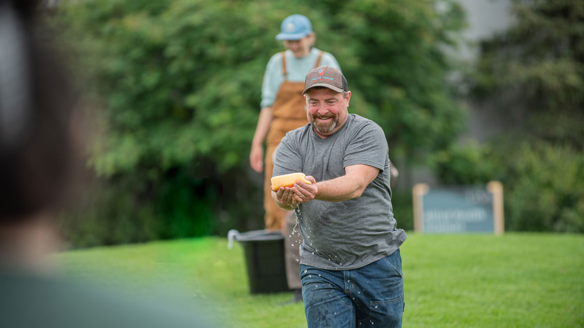 Person running with a sponge